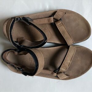 TEVA Original Universal Full-Grain Leather Strappy Brown Sandals MEN 10
